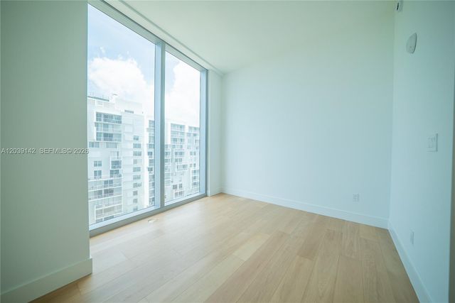 175 SE 25th Road 702, Miami, FL 33129