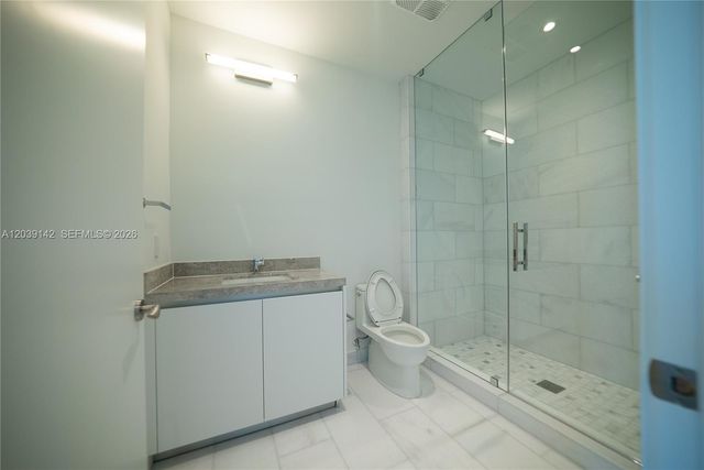 175 SE 25th Road 702, Miami, FL 33129