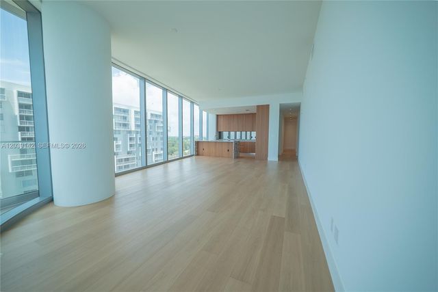 175 SE 25th Road 702, Miami, FL 33129