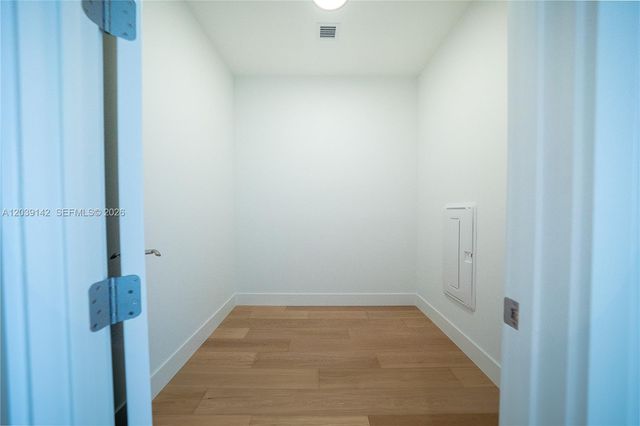 175 SE 25th Road 702, Miami, FL 33129
