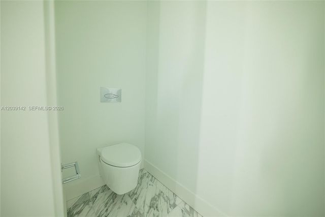 175 SE 25th Road 702, Miami, FL 33129