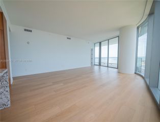 175 SE 25th Road 702, Miami, FL 33129