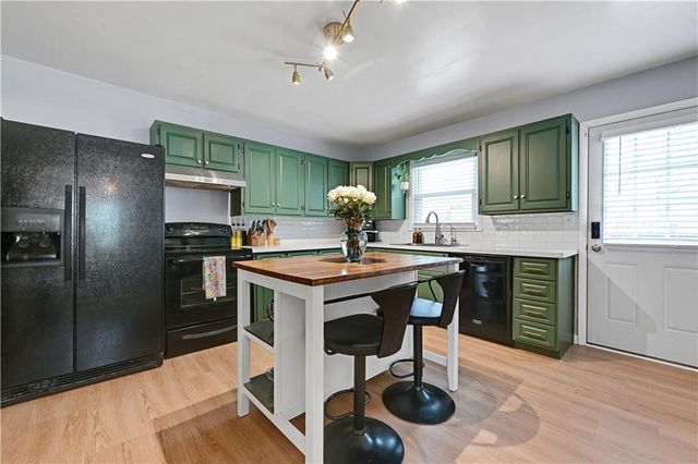 3537 N Walrond Avenue, Kansas City, MO 64117