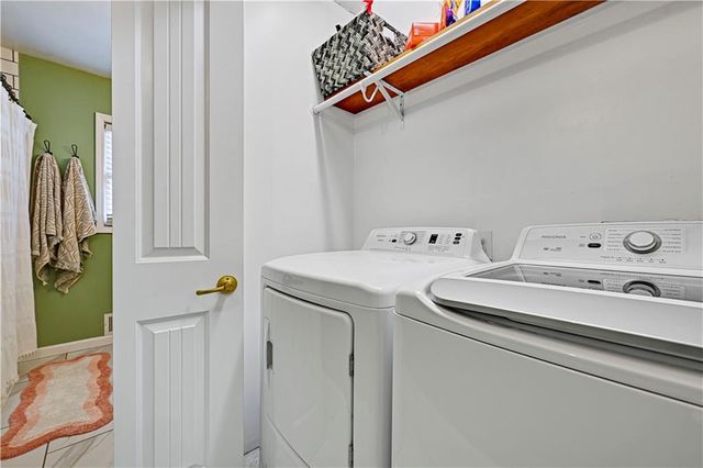 3537 N Walrond Avenue, Kansas City, MO 64117