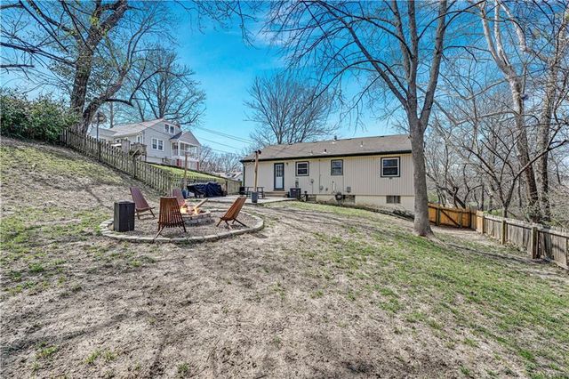 3537 N Walrond Avenue, Kansas City, MO 64117