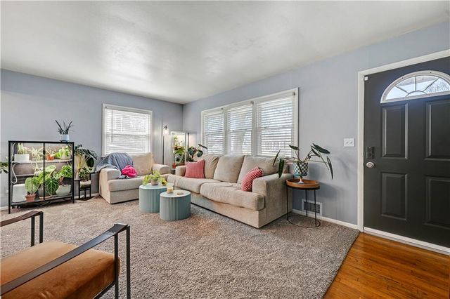 3537 N Walrond Avenue, Kansas City, MO 64117