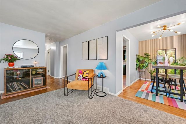 3537 N Walrond Avenue, Kansas City, MO 64117