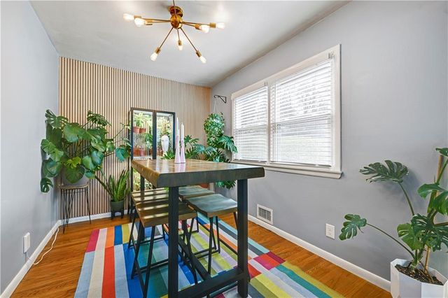 3537 N Walrond Avenue, Kansas City, MO 64117