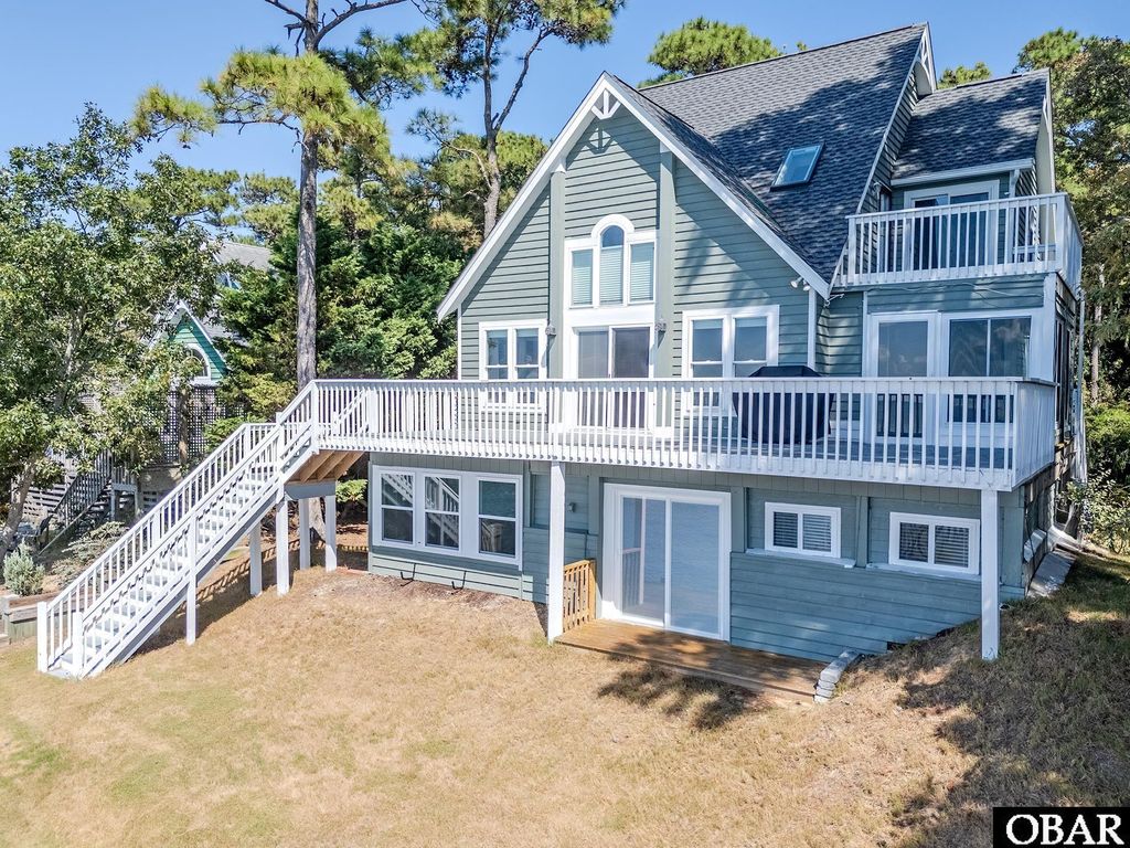 Image 2 of property listing at 154 Baycliff Trail, Kill Devil Hills, NC 27948