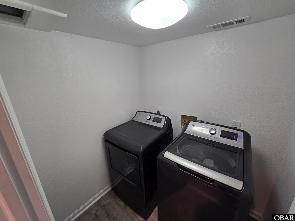 Image 45 of property listing at 154 Baycliff Trail, Kill Devil Hills, NC 27948