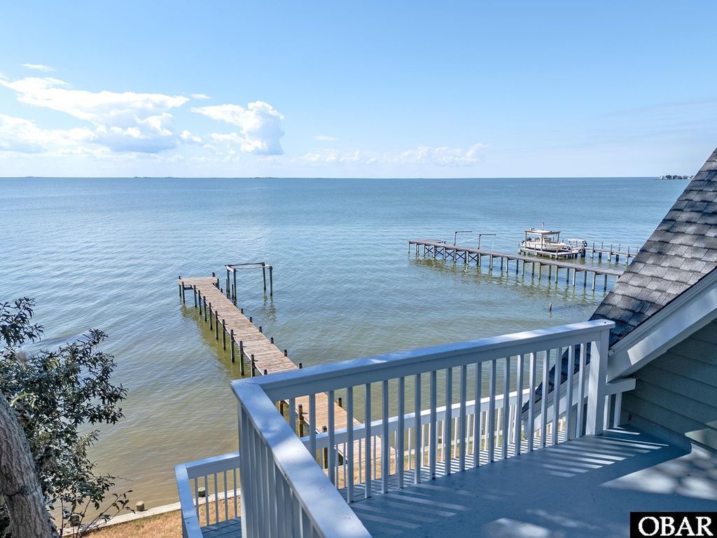 Image 6 of property listing at 154 Baycliff Trail, Kill Devil Hills, NC 27948