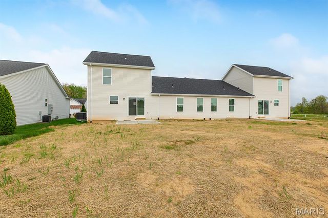 205 Wrigley Field Drive, Bethalto, IL 62010