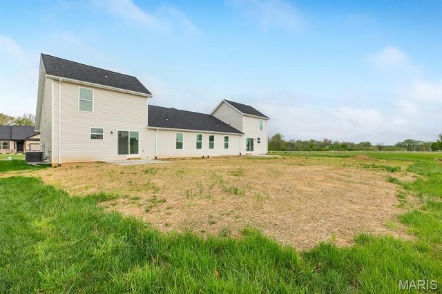 205 Wrigley Field Drive, Bethalto, IL 62010