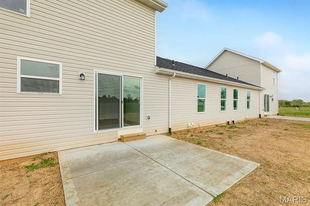 205 Wrigley Field Drive, Bethalto, IL 62010