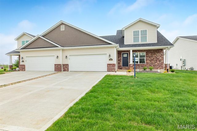 205 Wrigley Field Drive, Bethalto, IL 62010
