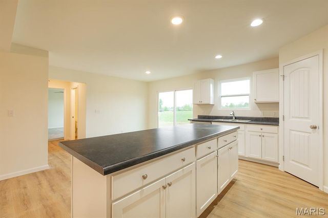 205 Wrigley Field Drive, Bethalto, IL 62010