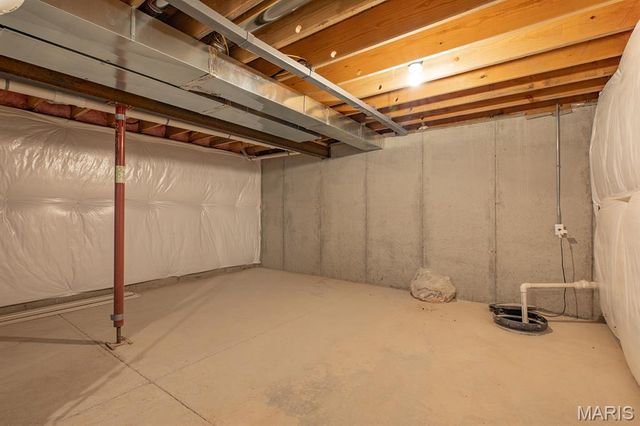 205 Wrigley Field Drive, Bethalto, IL 62010