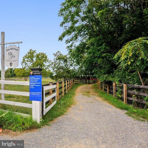 8606 BLUFFWOOD LANE, Fort Washington, MD 20744