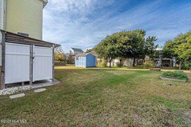 11008 Inlet Drive, Emerald Isle, NC 28594