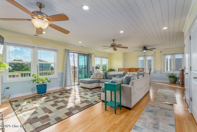 11008 Inlet Drive, Emerald Isle, NC 28594