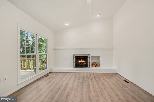 811 AUTUMN BREEZE CT, Herndon, VA 20170
