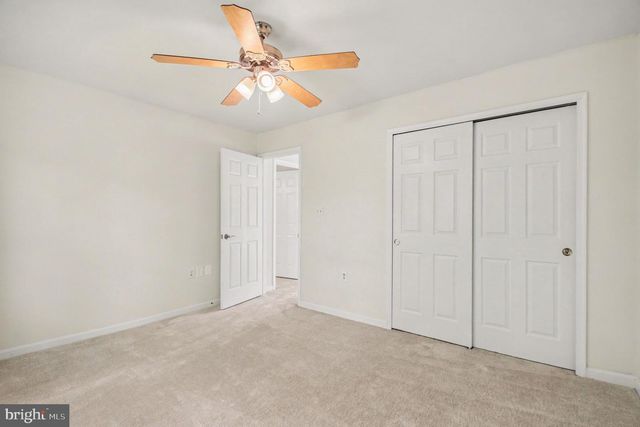 811 AUTUMN BREEZE CT, Herndon, VA 20170