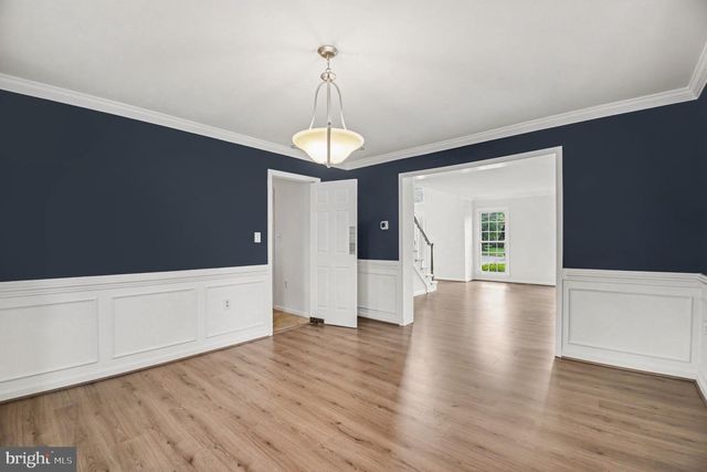 811 AUTUMN BREEZE CT, Herndon, VA 20170