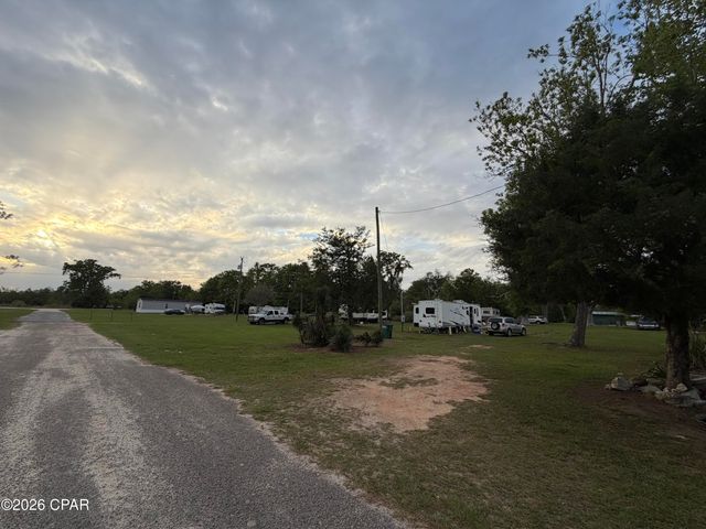 5250 Johns Lane, Marianna, FL 32448