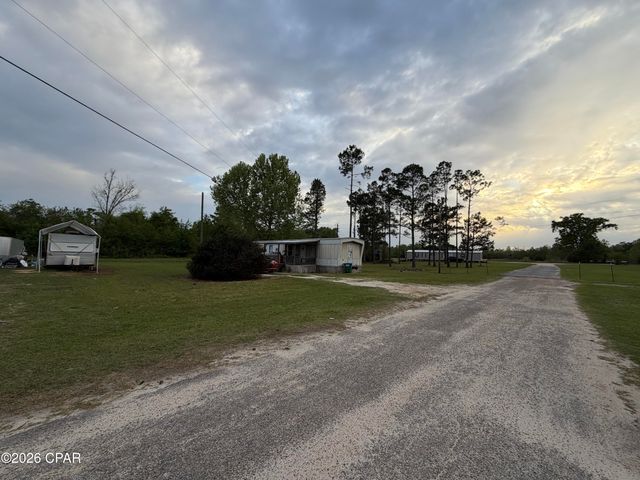 5250 Johns Lane, Marianna, FL 32448