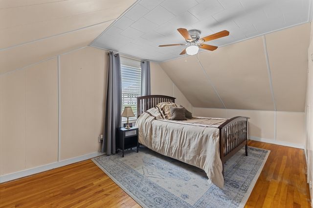 28 Spring St, Webster, MA 01570