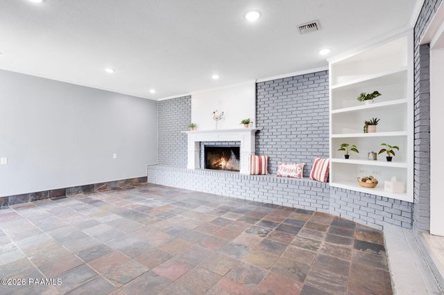 2208 Segura Road, New Iberia, LA 70560