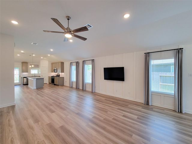 1706 Serenity Moon Drive, Crosby, TX 77532