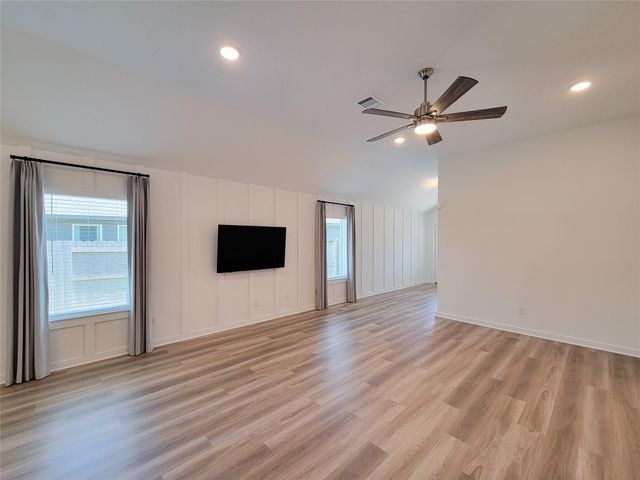 1706 Serenity Moon Drive, Crosby, TX 77532