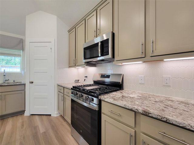 1706 Serenity Moon Drive, Crosby, TX 77532