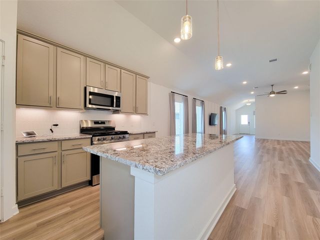 1706 Serenity Moon Drive, Crosby, TX 77532