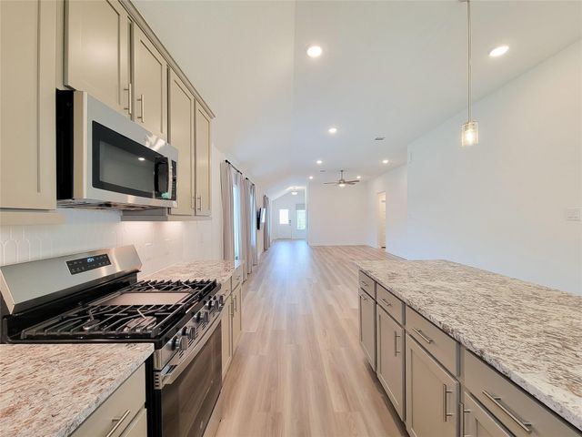 1706 Serenity Moon Drive, Crosby, TX 77532