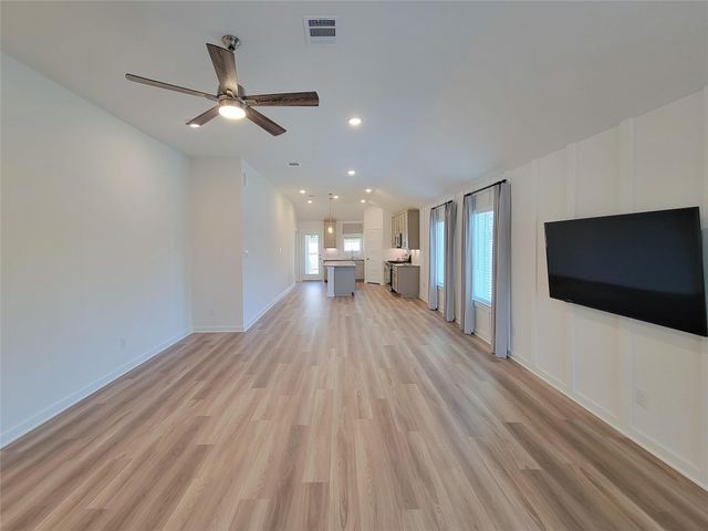 1706 Serenity Moon Drive, Crosby, TX 77532
