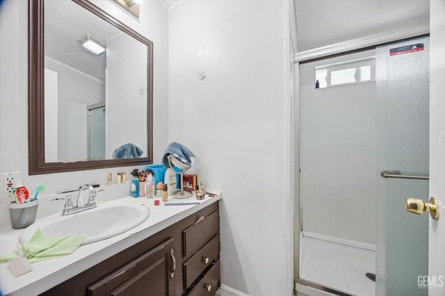 6601 Eucalyptus Drive 233, Bakersfield, CA 93306