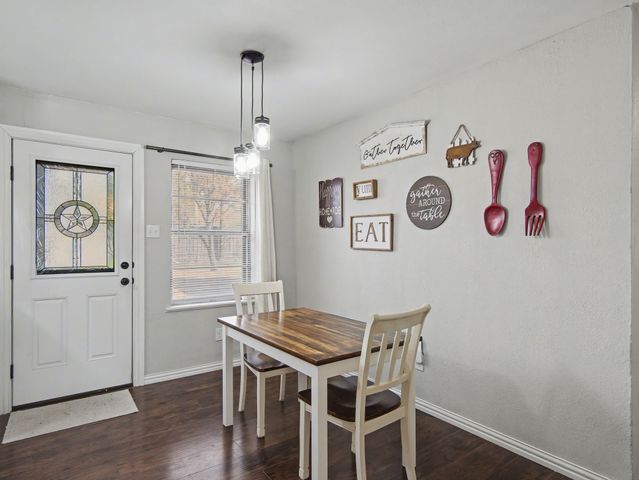 1425 Crestview Drive, Kaufman, TX 75142