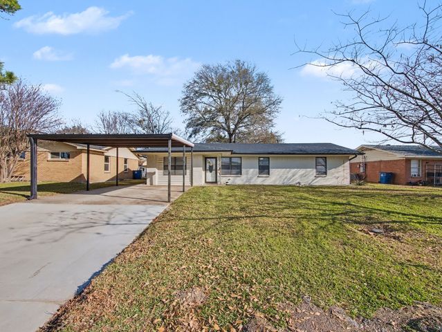 1425 Crestview Drive, Kaufman, TX 75142