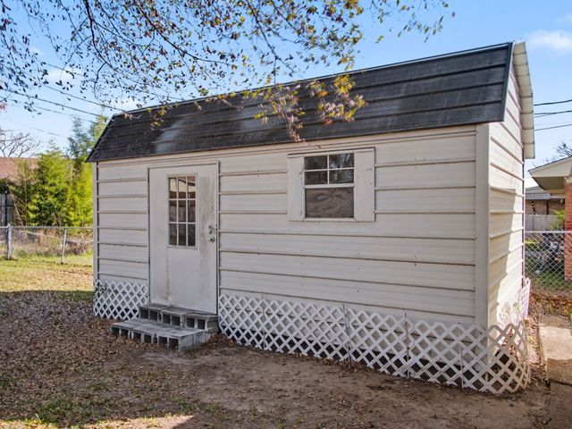 1425 Crestview Drive, Kaufman, TX 75142