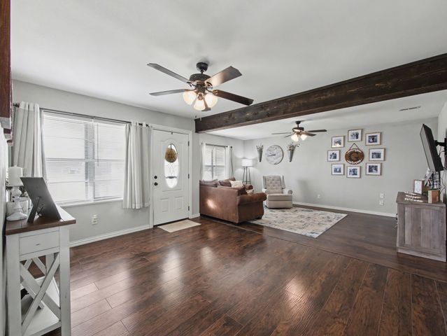 1425 Crestview Drive, Kaufman, TX 75142