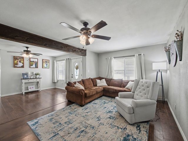 1425 Crestview Drive, Kaufman, TX 75142