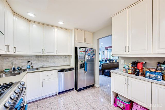 28 Nicole Terrace, Edison, NJ 08820