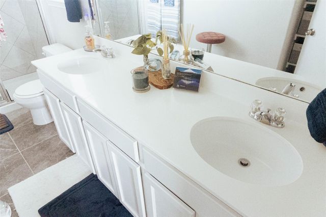 661 Cinnamon Teal LN, Leander, TX 78641