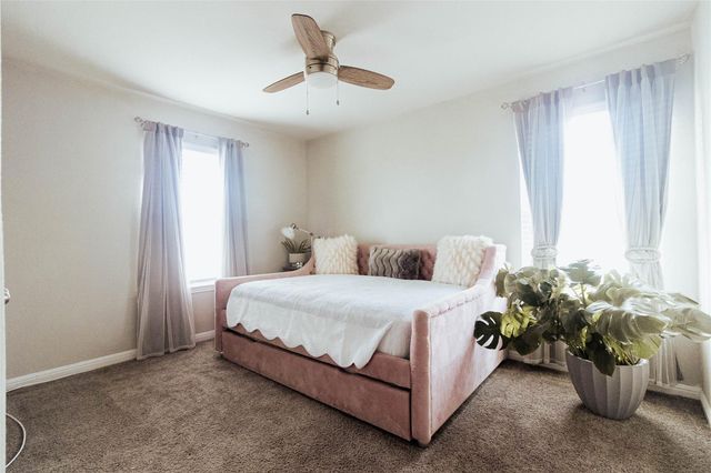 661 Cinnamon Teal LN, Leander, TX 78641