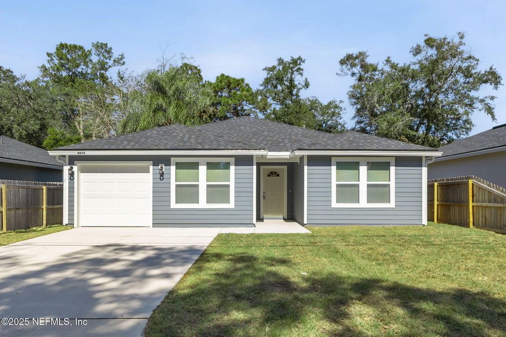 8655 NUSSBAUM Drive, Jacksonville, FL 32210