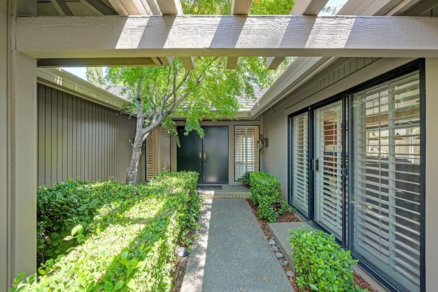 2131 Stony Bar Way, Gold River, CA 95670