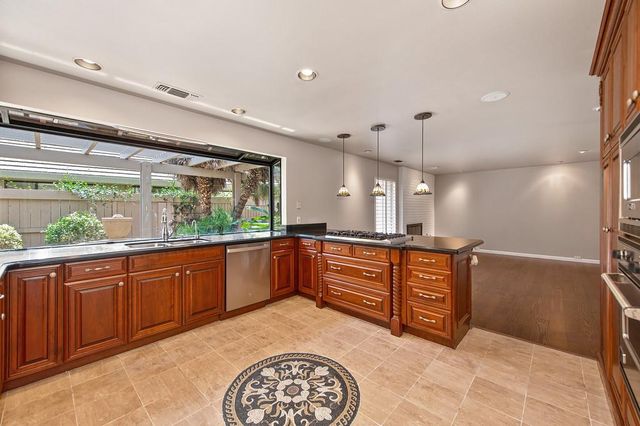 2131 Stony Bar Way, Gold River, CA 95670