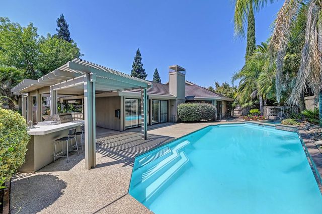 2131 Stony Bar Way, Gold River, CA 95670